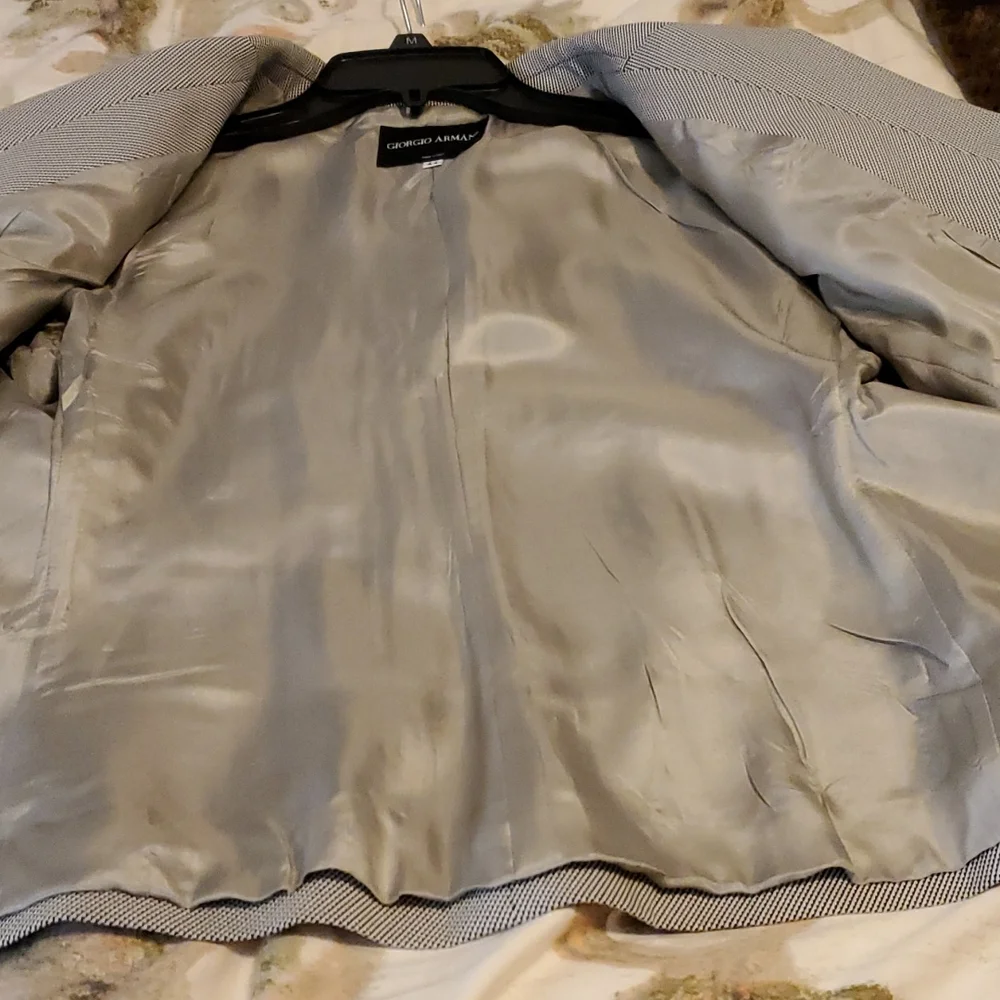 Giorgio Armani blazer - Picture 8 of 10